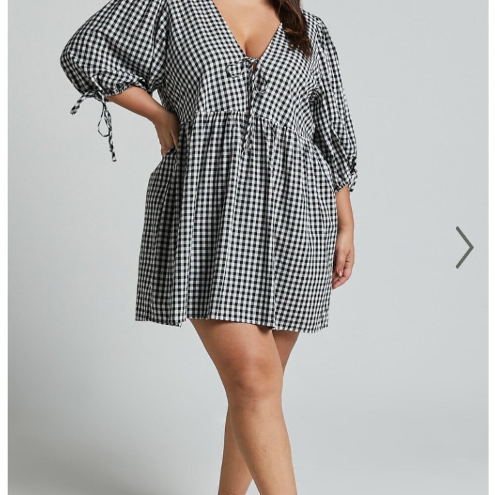 NWT Showpo Rosita Mini Dress - Tie Front Puff Sleeve Dress in Black/White Check